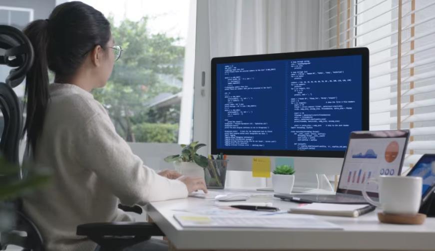 六盘企业数字化解决方案：机器学习赋能商业模式升级的核心路径